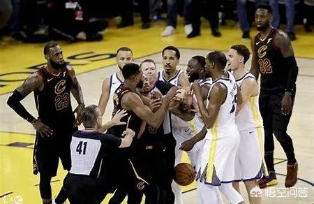 网爆勇士队格林与骑士队汤普森在夜店发生冲突,杜兰特和詹姆斯上去劝架,你怎么看?