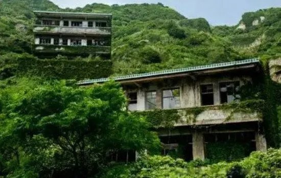 舟山无人村是怎么回事 灵异事件为何搬迁没人住