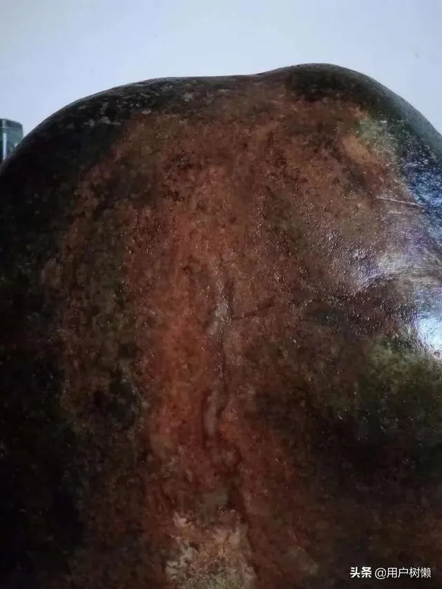 石友们，把你们的新疆和田玉、籽料原石和天然奇石发个图出来让石友们看看学习下？