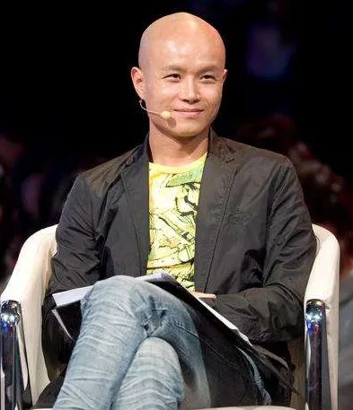 得罪了金星还强吻谢娜，乐嘉到底为何被封杀？