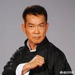 一部古装电视剧，主演是狄龙和杨丽菁，好象还有李志希饰演一个叫郑青山的，请问这部剧叫什么？