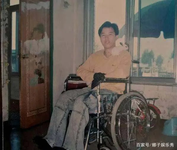 24年前一小伙捡到串钥匙链，因此失去了双腿和左臂，后来怎样了？