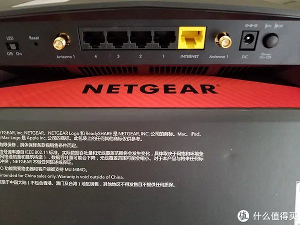 XR500电竞显示器和AC88U简单对比