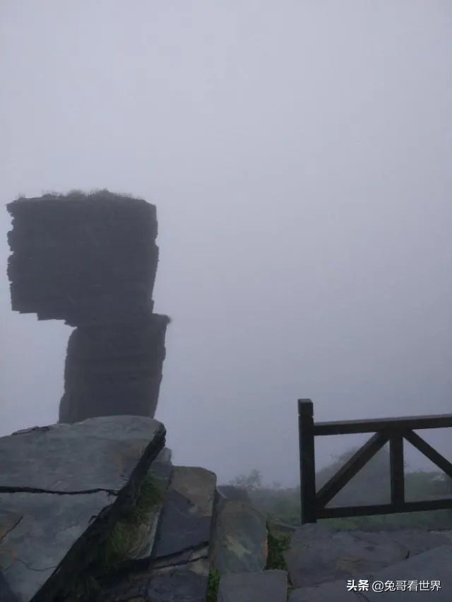 你去过的第一个A级景区是哪里？给你留下了什么深刻印象？