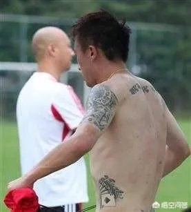 国足队员王永珀声明“要为了一亿年薪而奋斗”，对此你怎么看？