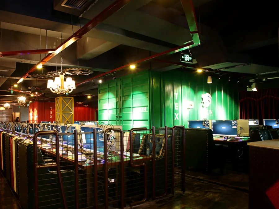 佰乐网咖——刚柔相济的怀旧体验