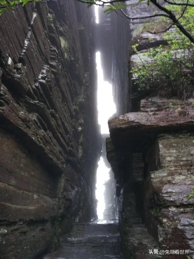 你去过的第一个A级景区是哪里？给你留下了什么深刻印象？