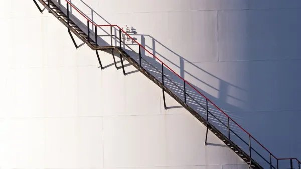 电梯“吃人”事件令人唏嘘，为何现在变得如此安全？