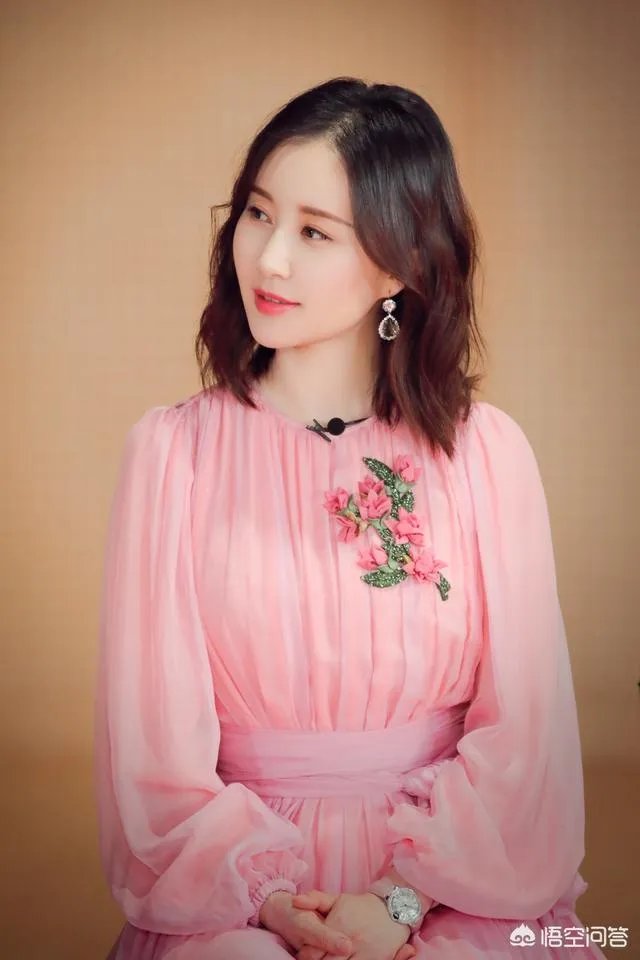 有哪些好看的短发发型？