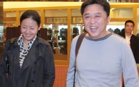 郭德纲经常拿于谦的老婆开玩笑，于谦的老婆会不会生气呢