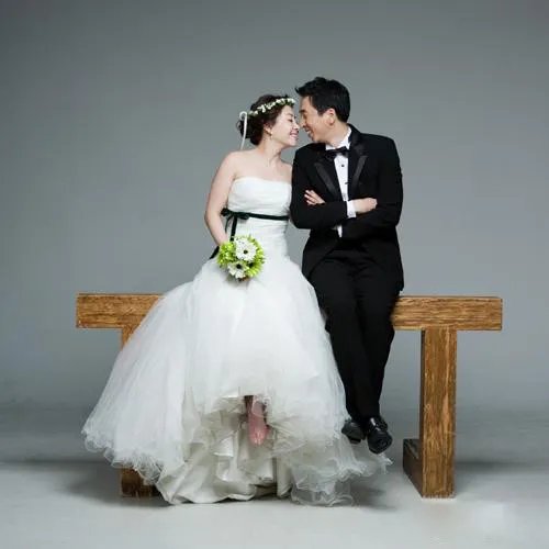 80后创意婚纱照片欣赏 创意婚纱照姿势大全