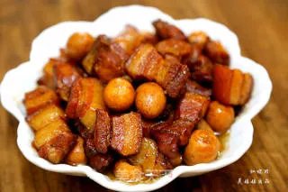 鹌鹑蛋红烧肉
