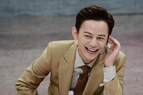 大家都说何炅相当于是韩国的刘在石，那么他们两个真的有可比的地方吗？