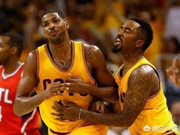 网爆勇士队格林与骑士队汤普森在夜店发生冲突,杜兰特和詹姆斯上去劝架,你怎么看?