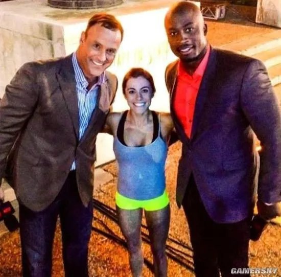 战斗民族都要拜倒在她裙下 极限女王Kacy Catanzaro