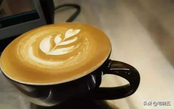 咖啡机怎样打奶泡？