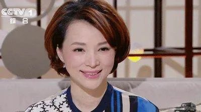 如何评价董卿的长相?