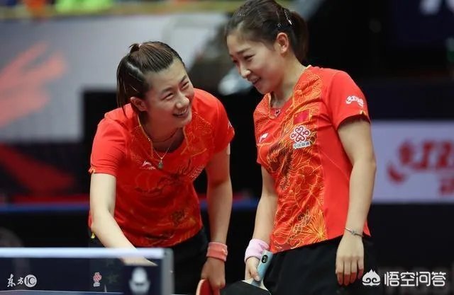 丁宁和刘诗雯都是国乒主力和颜值担当,作为球迷你更喜欢谁呢?