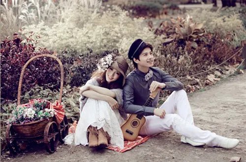 白雪公主婚纱摄影怎么样 春天如何巧拍婚纱照