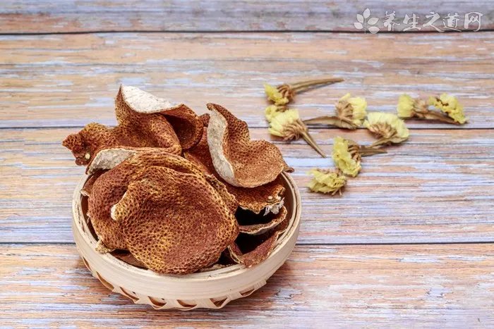 纪梵希新版禁忌之吻色号试色 纪梵希禁忌之吻16号好用吗