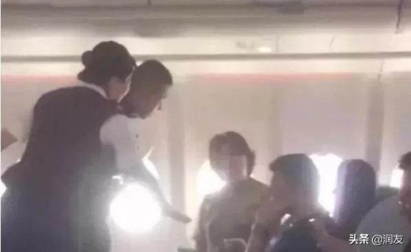 “国航监督员”，到底何许人也？你坐飞机时遇到过吗？