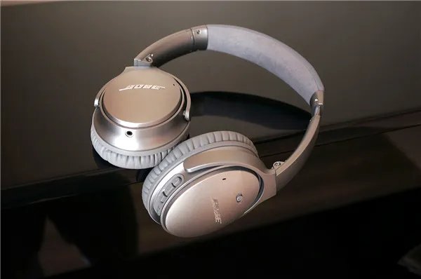 Bose QC35一代和二代耳机的区别对比评测