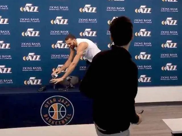 NBA联盟应该处罚爵士队戈贝尔吗？新冠会对其生涯造成影响吗？