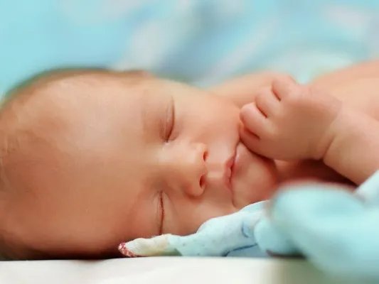 初生婴儿护理常识