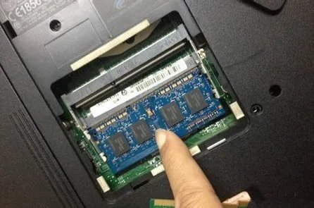 戴尔 Inspiron 1464 如何配置内存条,