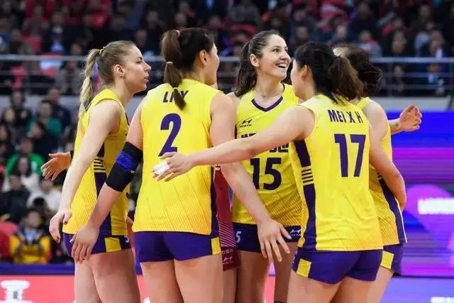 一传不稳、进攻乏力，恒大女排不敌伊萨无缘四强。你怎么看？