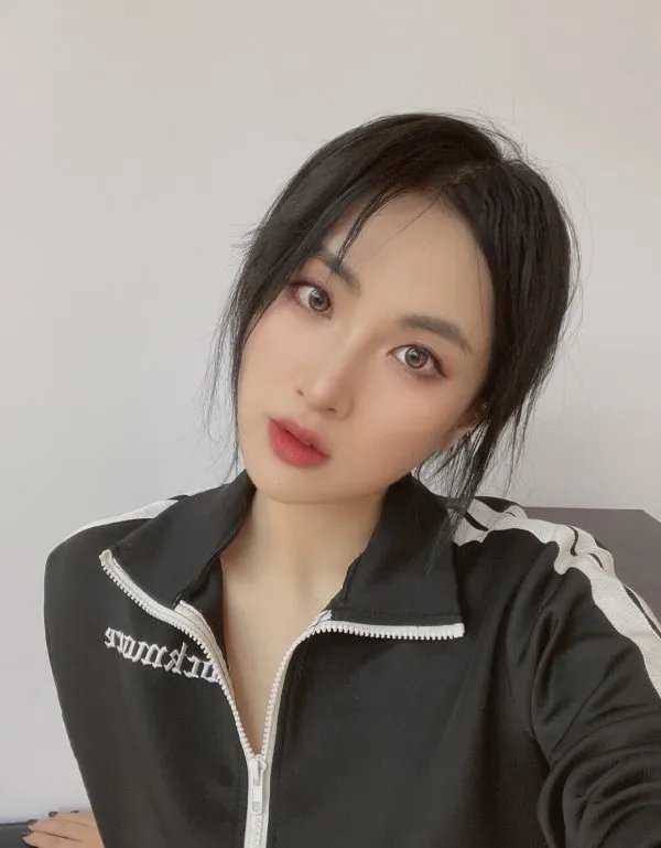 “破格公主”姚安娜，为什么出道就会被人嘲讽？