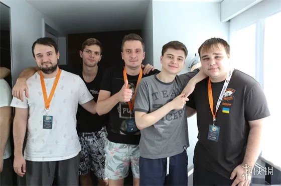 dota2小组赛程一览 选手到达西雅图以及不理发的EE