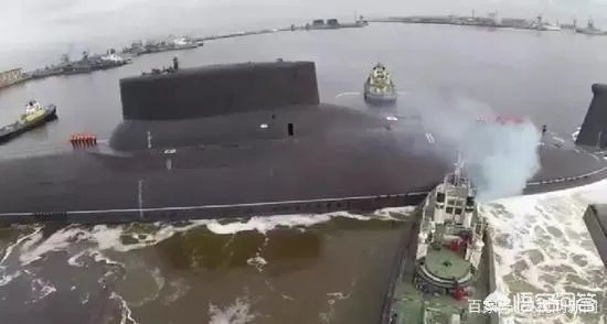台风级战略导弹核潜艇是怎样出海的？