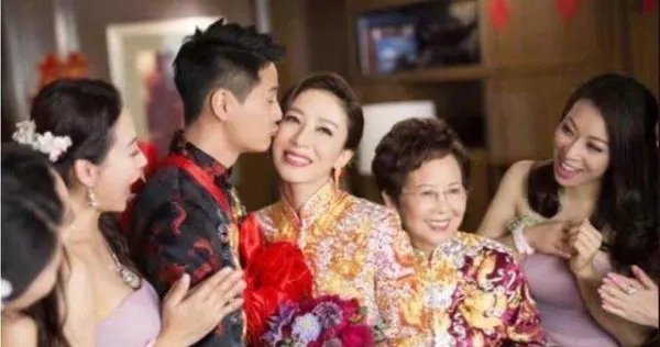 罗仲谦改什么名字