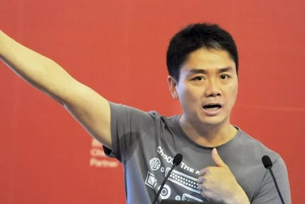 刘强东案149页警方档案公布，如何看待刘静尧索赔巨额钱款？