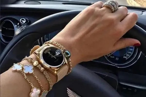 上海伪名媛各种拼团,她们这样做的意义是什么?