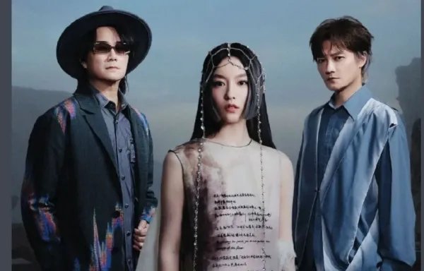 飞儿乐队主唱被踢原因是什么？