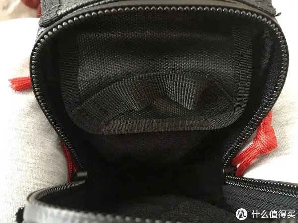 从麦格霍斯黑标系列附包谈起