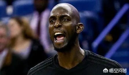 当时易建联用粤语怒喷加内特，为何赛后狼王还对他加以称赞？