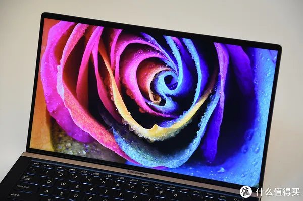 8102年，终于有全面屏笔记本了——华硕灵耀U 2代评测