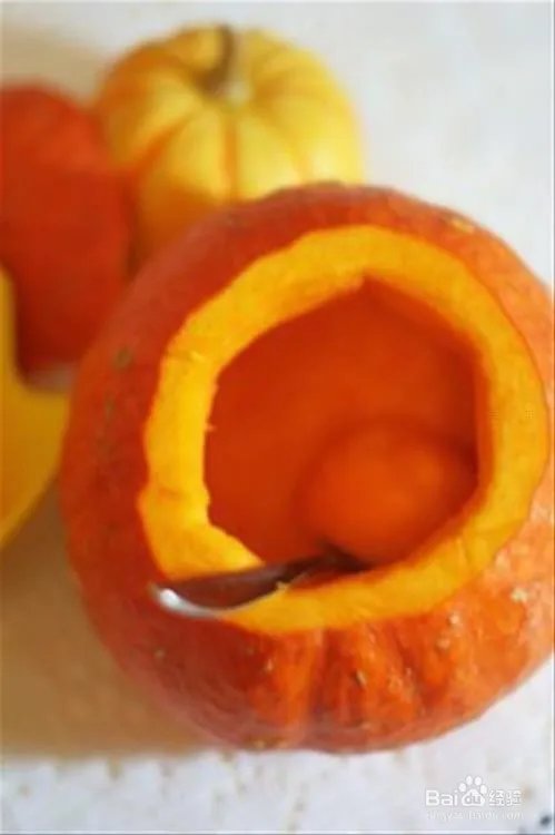 万圣节南瓜灯装饰图片 万圣节南瓜灯的做法详解