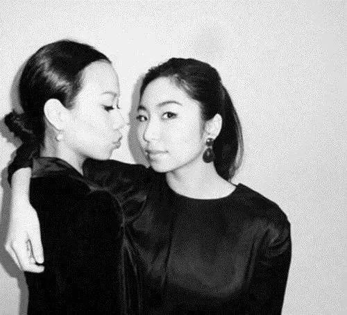 邢嘉倩31岁似少女,难不成颜值胜过继母的亲闺女?