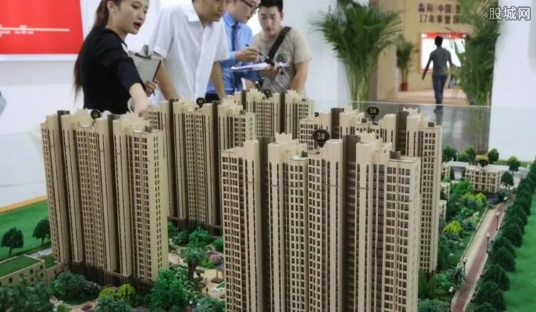 成都出限购新政 单身人士当场失声痛哭