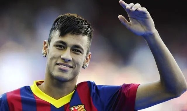 内马尔为什么和梅西关系这么好？