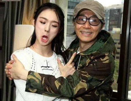 林允是靠周星驰红的吗?