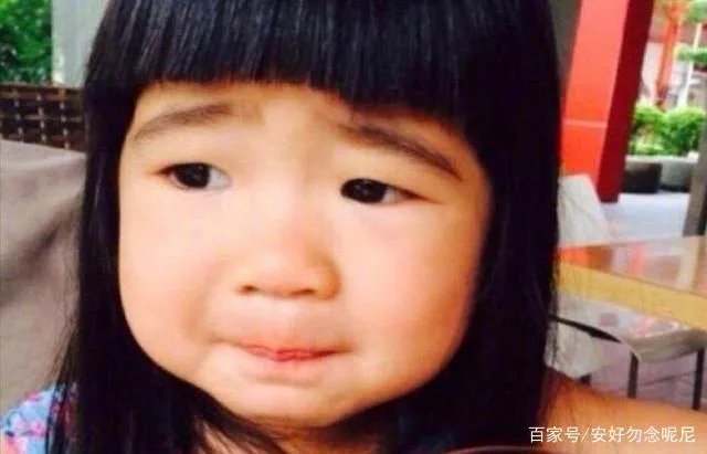 曹格夫妇为女儿庆生，10岁Grace颜值开挂，身材似模特，你怎么看？