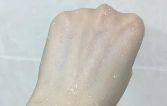 2018款安耐晒金瓶和银瓶区别 神级防晒力