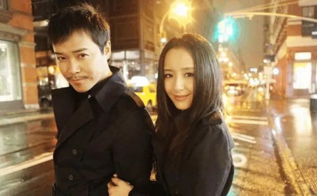 陈思诚获奖感言示爱佟丽娅，佟丽娅表情成谜，两人关系耐人寻味，啥情况？