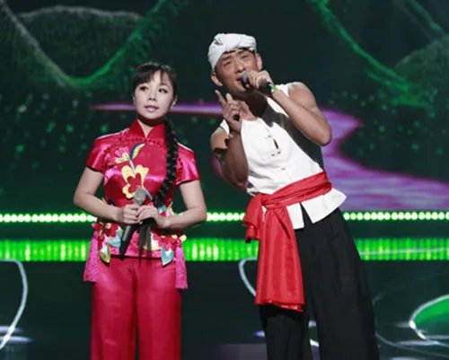 【图】张灯结彩阿宝王二妮演绎照曝光  揭秘男神幕后的故事