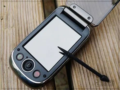 低调的明长城 摩托罗拉双待A1890评测